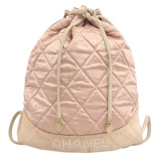 シャネル(CHANEL)の【本物保証】 シャネル CHANEL ロゴ 巾着 リュックサック バックパック サテン パール ピンクベージュ ブティックシール 2001.12.12 S.B シール付 6番台(リュック/バックパック)