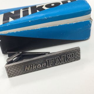 ニコン(Nikon)のNIKON ビンテージ  FM2 ハニカムシャッター ネクタイピン(フィルムカメラ)