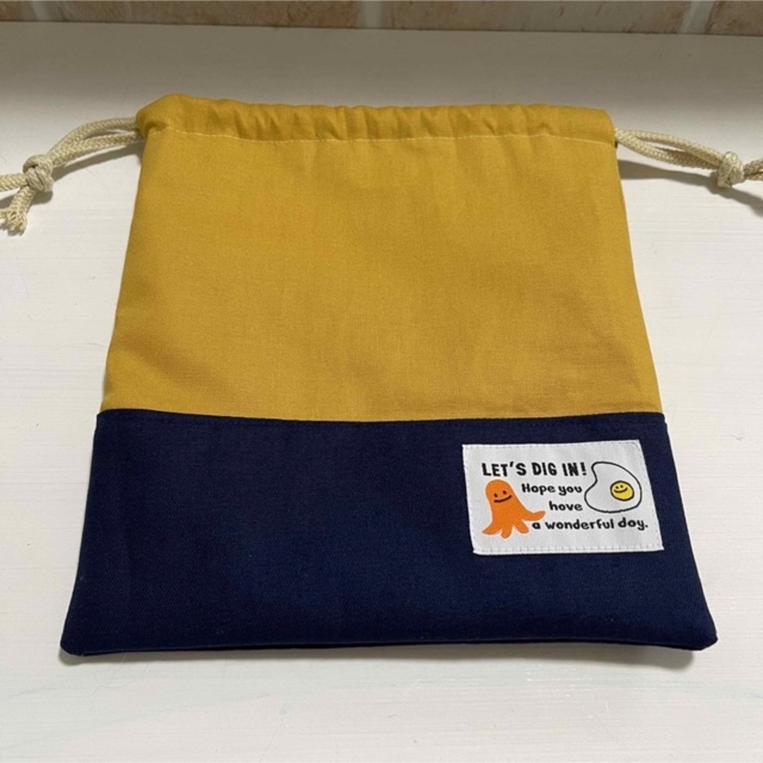 無地巾着　yellow×navy キッズ/ベビー/マタニティのこども用バッグ(ランチボックス巾着)の商品写真