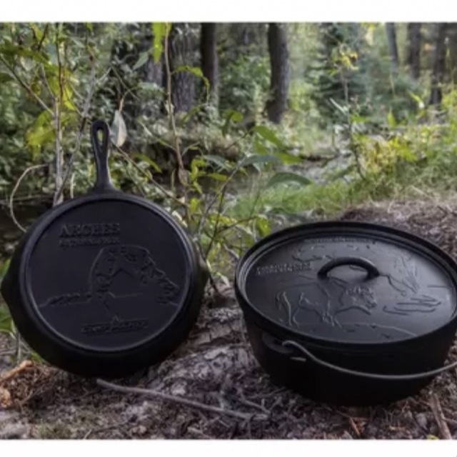 キャンプシェフ　12インチダッチオーブン & スキレットセット スポーツ/アウトドアのアウトドア(調理器具)の商品写真