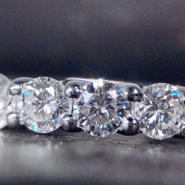 TASAKI - タサキ 1.00ct ハーフエタニティ ダイヤモンドリング TASAKI - タサキ 1.00ct ハーフエタニティ ダイヤモンドリング
