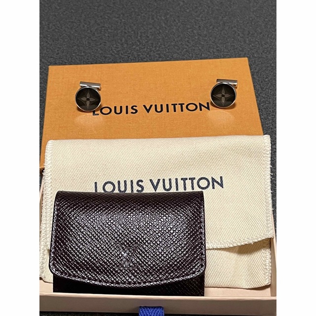 LOUIS VUITTON(ルイヴィトン)のルイヴィトン カフス ブトンドゥマンシェットフルール メンズのファッション小物(カフリンクス)の商品写真