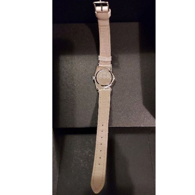Hamilton(ハミルトン)のハミルトンベンチュラホワイトシェルレディースmte302さん専用 レディースのファッション小物(腕時計)の商品写真