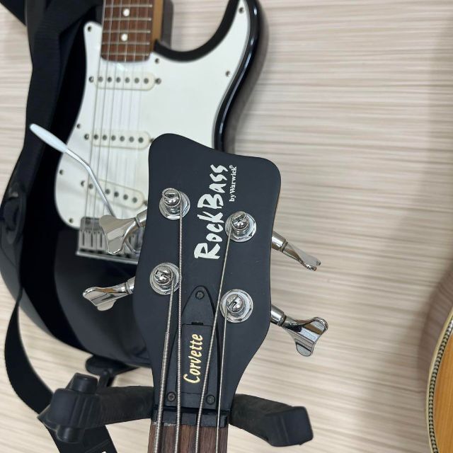 【4685】 フレットレス Warwick Rock Bass corvette 楽器のベース(エレキベース)の商品写真