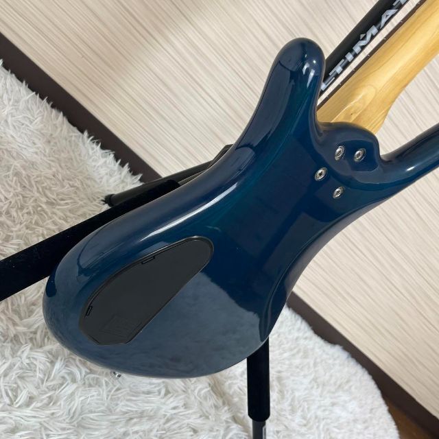 【4685】 フレットレス Warwick Rock Bass corvette 楽器のベース(エレキベース)の商品写真