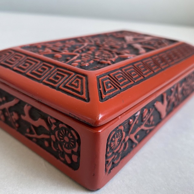 【未使用】堆朱 漆器 木製 漆塗り 手彫り 梅 小物入れ 小箱 工芸品 伝統工芸