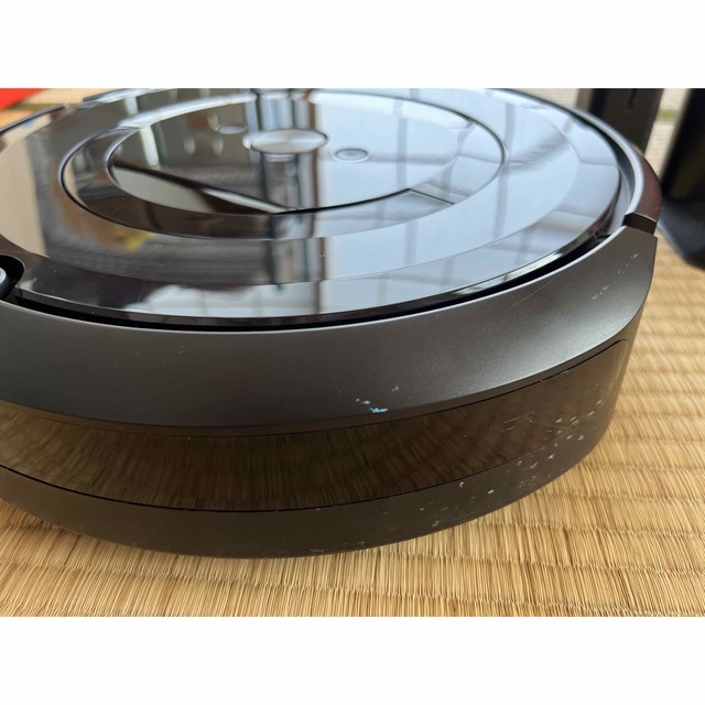 iRobot(アイロボット)の【値下げしました】ルンバe5 スマホ/家電/カメラの生活家電(掃除機)の商品写真