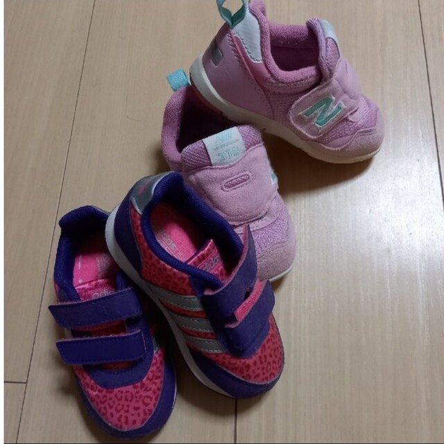 New Balance(ニューバランス)のスニーカー　New Balance（13.5）　adidas（13.0） キッズ/ベビー/マタニティのベビー靴/シューズ(~14cm)(スニーカー)の商品写真