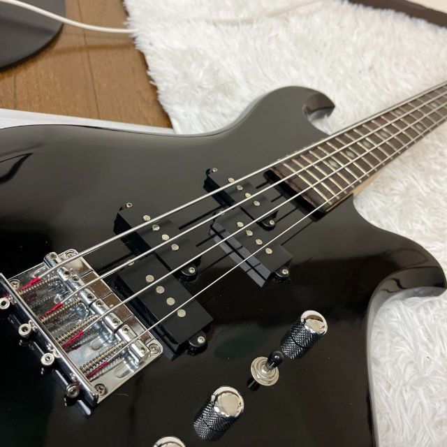 B.C. Rich    美品 B.C.Rich Eagle bass blackの通販 by 夜