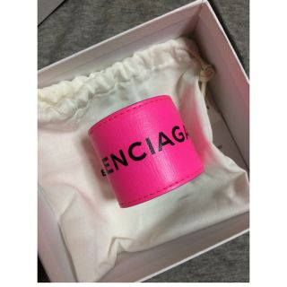 バレンシアガ(Balenciaga)のバレンシアガ  サイクルブレス 新品 箱付 ピンク BALENCIAGA(バングル/リストバンド)