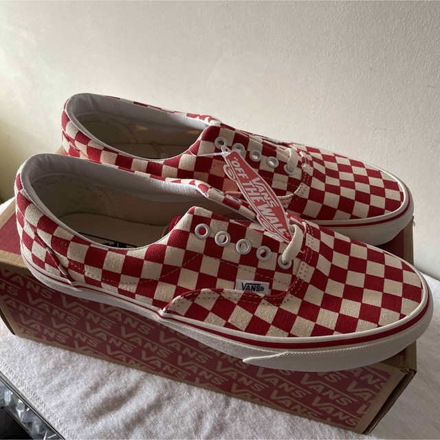 VANS(ヴァンズ)のVANS Era エラ Checkerboard バンズ  チェッカーボード　赤 メンズの靴/シューズ(スニーカー)の商品写真