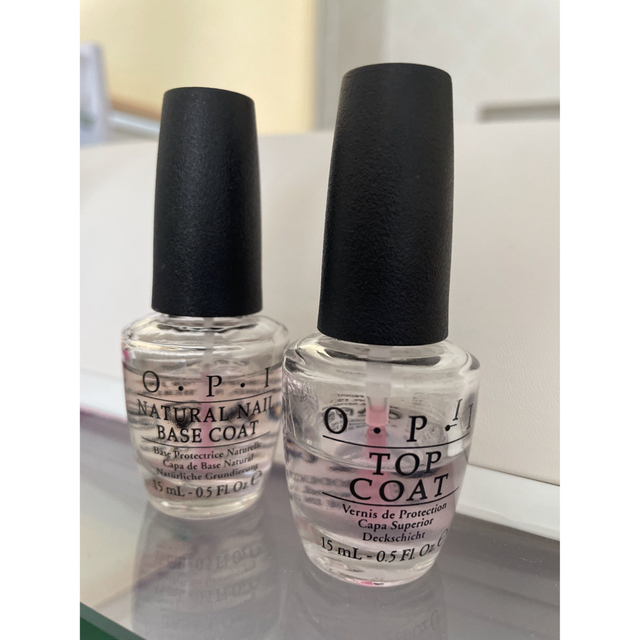 OPI(オーピーアイ)のOPI トップ&ベースコート コスメ/美容のネイル(ネイルトップコート/ベースコート)の商品写真