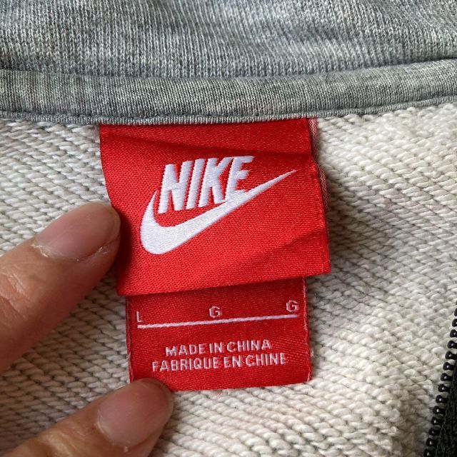 NIKE - 【ビンテージ】NIKE ナイキ ナイロンジャケット パーカー 刺繍