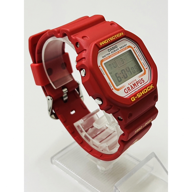 G-SHOCK(ジーショック)のG-SHOCK 名古屋グランパス モデル 30周年記念 DW-5600VT  メンズの時計(腕時計(デジタル))の商品写真