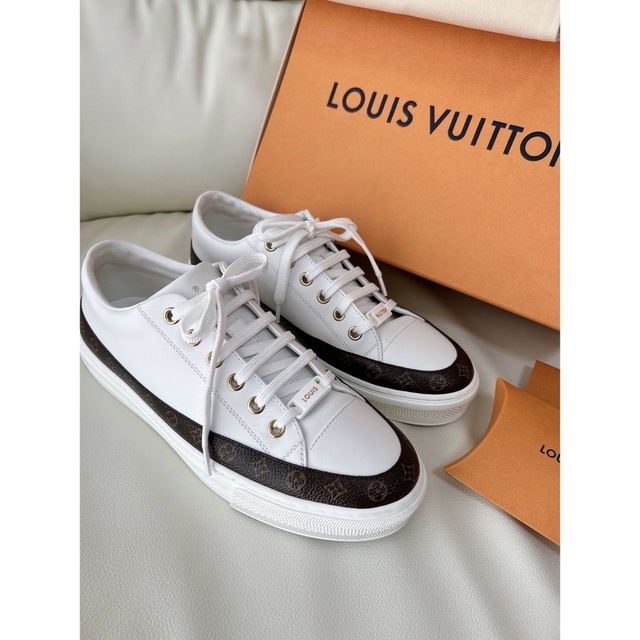 LOUIS VUITTONスニーカー美品