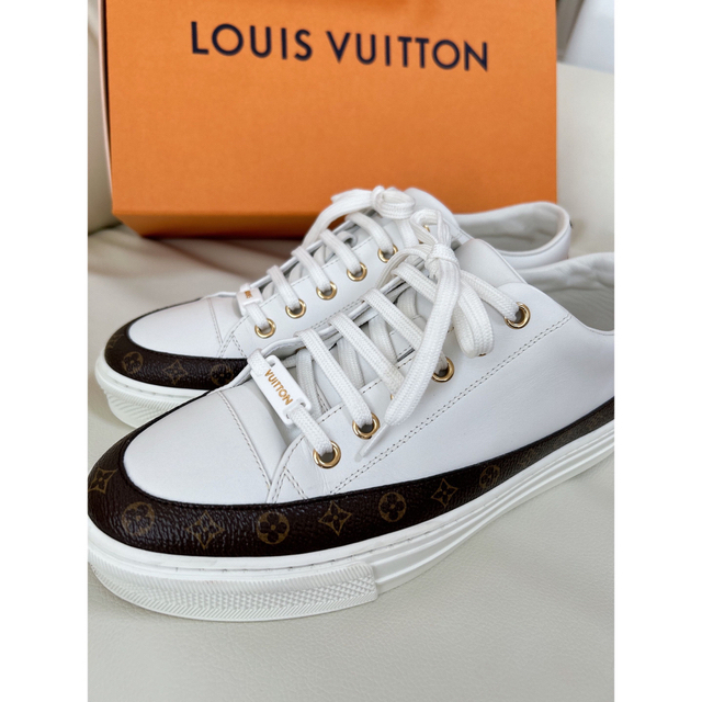 LOUIS VUITTONスニーカー美品