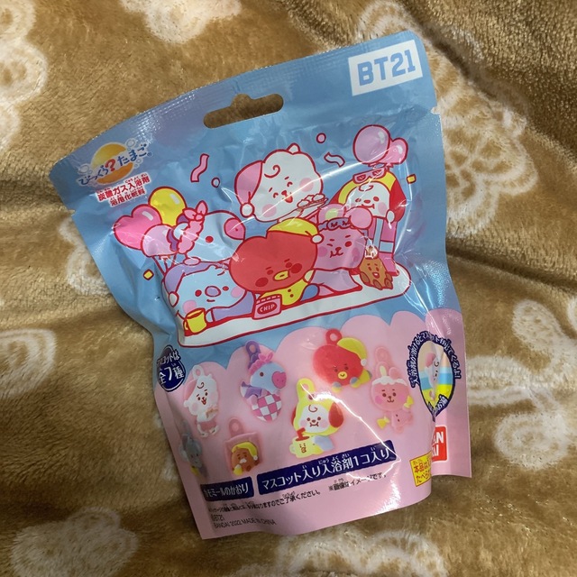 BT21(ビーティーイシビル)のBT21 バスボム 未開封 エンタメ/ホビーのおもちゃ/ぬいぐるみ(キャラクターグッズ)の商品写真