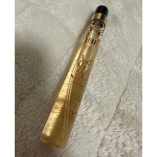 イヴサンローランボーテ(Yves Saint Laurent Beaute)のリブレ　オーデパルファム10ml(その他)