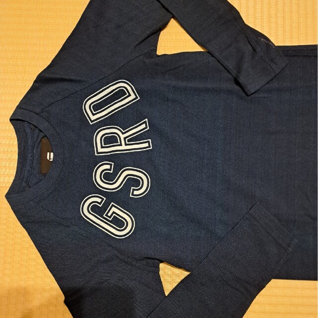 G-STAR RAW(ジースター)の新品タグ付 G-STAR RAW ジースターロウ 紺色 長袖 ロンTシャツ XS メンズのトップス(Tシャツ/カットソー(七分/長袖))の商品写真