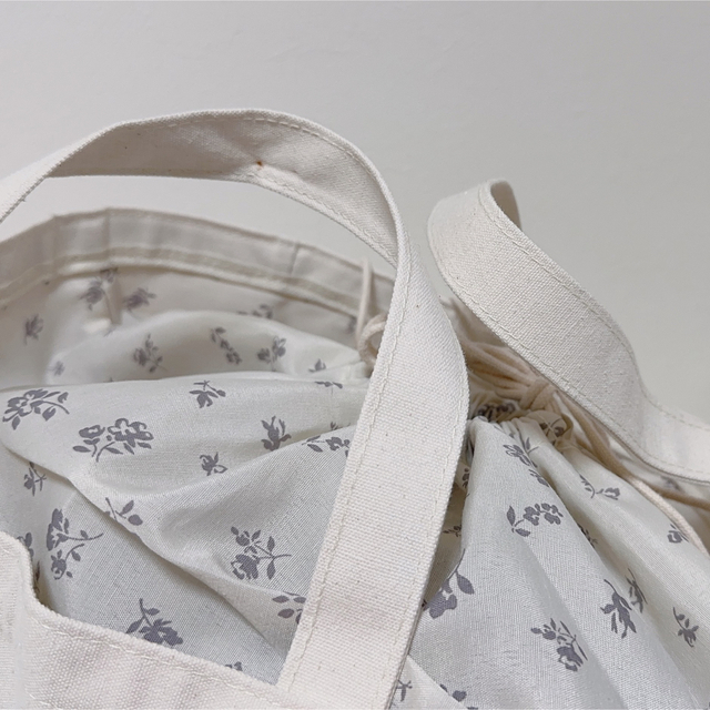 gelato pique(ジェラートピケ)のgelatopique   ボタニカルフラワー柄 巾着型 収納バッグ  レディースのバッグ(トートバッグ)の商品写真