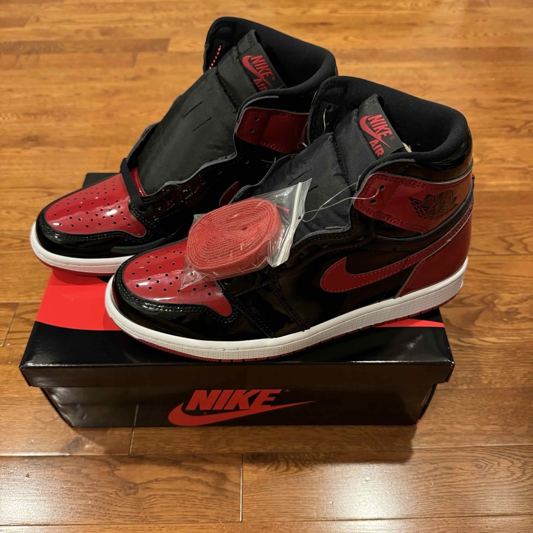 【新品送料込、27cm】Nike Jordan 1 Patent Bred 2