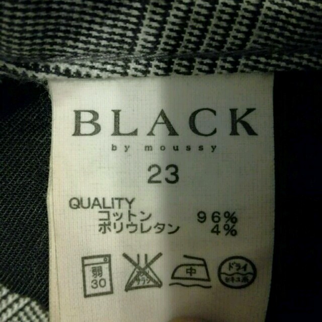 BLACK by moussy(ブラックバイマウジー)のブラックバイマウジー　チェックパンツ レディースのパンツ(カジュアルパンツ)の商品写真