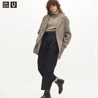 ユニクロ(UNIQLO)のベルテッドタックワイドパンツ　09 BLACK 58(カジュアルパンツ)