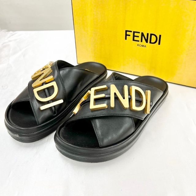 FENDI - 極美品　フェンディ　グラフィ　ブラックレザースライド　ロゴ　サンダル