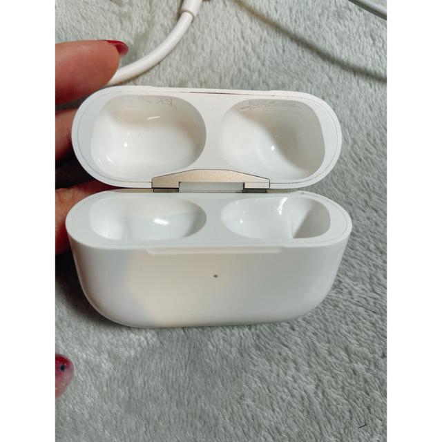 Apple(アップル)のAirPods Pro ケース スマホ/家電/カメラのオーディオ機器(その他)の商品写真