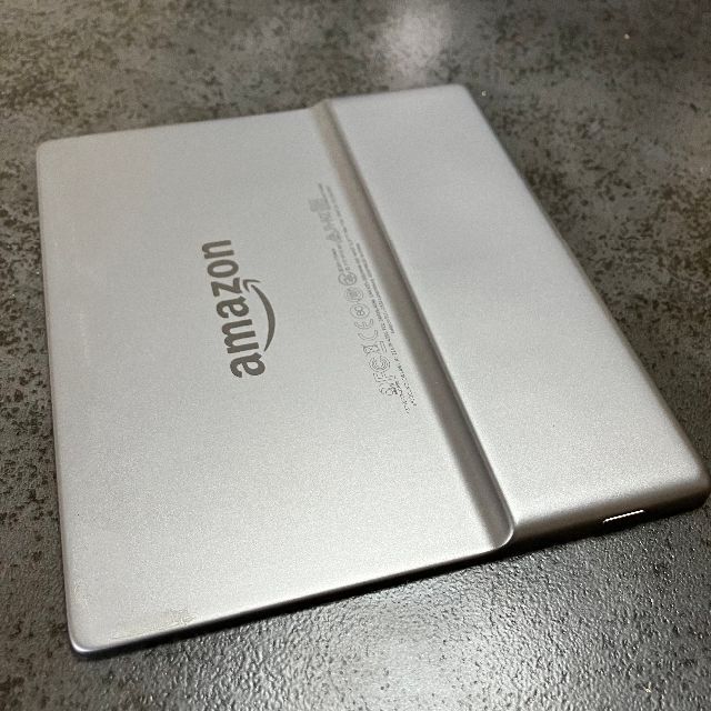[美品] Amazon Kindle Oasis 32GB 6.8インチ 防水  スマホ/家電/カメラのPC/タブレット(タブレット)の商品写真