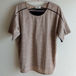 フェリシモ(FELISSIMO)の【フェリシモ】トップス／カットソー(カットソー(半袖/袖なし))