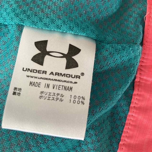 UNDER ARMOUR(アンダーアーマー)のアンダーアーマーナイロンジャケット レディースのジャケット/アウター(ナイロンジャケット)の商品写真