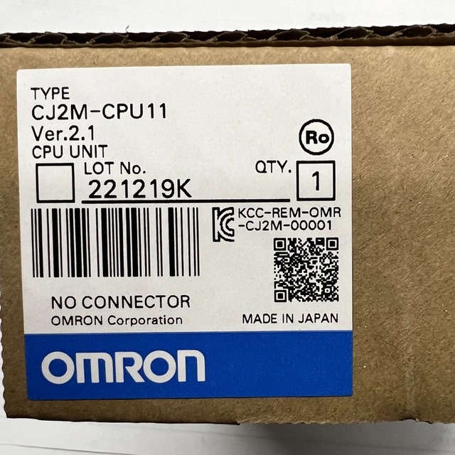 オムロン　CJ2M-CPU11 2点のサムネイル