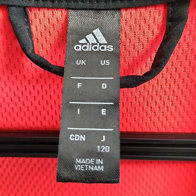 adidas(アディダス)のアディダス　ウィンドブレーカー　120 キッズ/ベビー/マタニティのキッズ服男の子用(90cm~)(ジャケット/上着)の商品写真