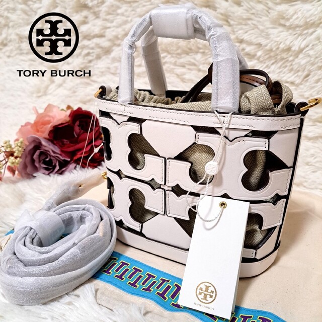 Tory Burch(トリーバーチ)の【新品】TORY BURCH カットアウト トートバッグ ミニ 白 2way レディースのバッグ(ショルダーバッグ)の商品写真