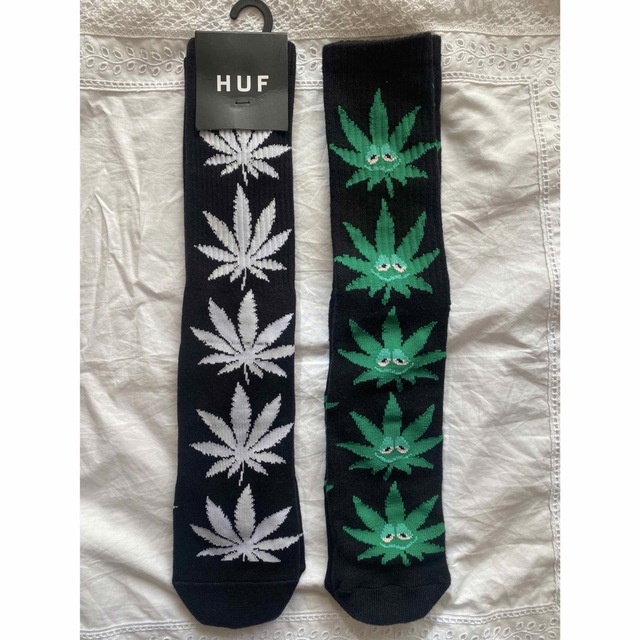 HUF(ハフ)の新品未使用人気のハフHUFのロングソックスの2足セット メンズのレッグウェア(ソックス)の商品写真