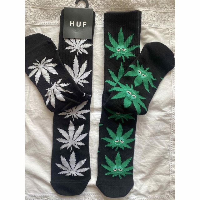 HUF(ハフ)の新品未使用人気のハフHUFのロングソックスの2足セット メンズのレッグウェア(ソックス)の商品写真