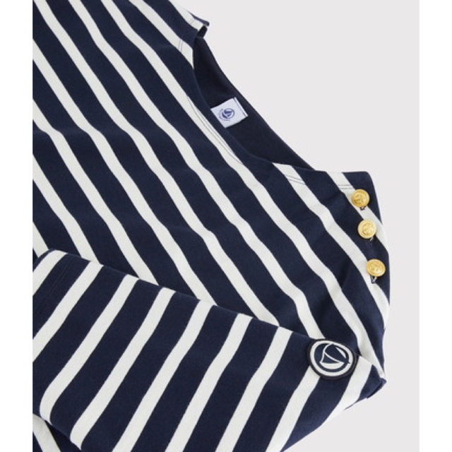 PETIT BATEAU(プチバトー)の新品タグ付き★プチバトー　肩ボタンマリニエールプルオーバー　サイズ1 レディースのトップス(カットソー(長袖/七分))の商品写真