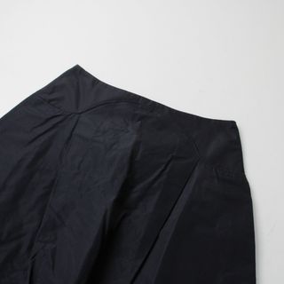 ジルサンダー(Jil Sander)のJIL SANDER NAVY ジルサンダー ネイビー ナイロンツイル タックフレアスカート 38/ネイビー【2400013239929】(ひざ丈スカート)