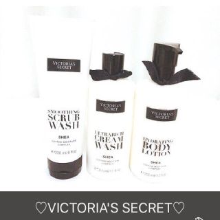 ヴィクトリアズシークレット(Victoria's Secret)の♡Victoria's Secret♡新品ボディスクラブ一番左(ボディスクラブ)