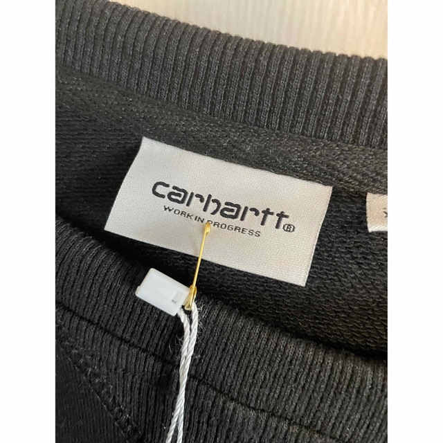 carhartt(カーハート)の【大人気！】Carhartt カーハート　トレーナー　スウェット　刺繍ロゴ　新品 メンズのトップス(スウェット)の商品写真