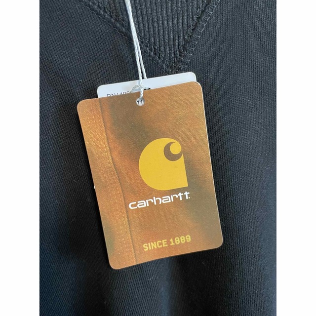 carhartt(カーハート)の【大人気！】Carhartt カーハート　トレーナー　スウェット　刺繍ロゴ　新品 メンズのトップス(スウェット)の商品写真