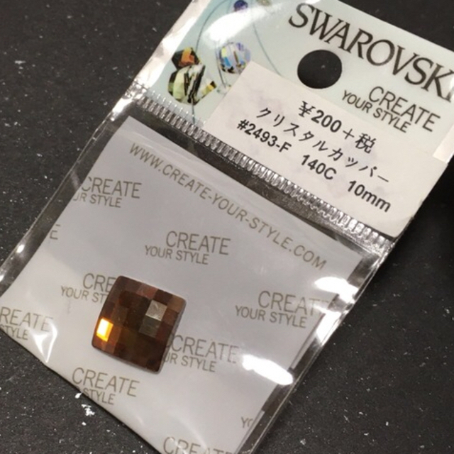 SWAROVSKI(スワロフスキー)の【ビーズ・ビジュー】スワロフスキー 8点 ハンドメイドの素材/材料(各種パーツ)の商品写真