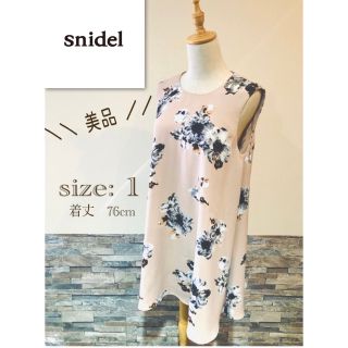 スナイデル(SNIDEL)の＊ 美品　snidel スナイデル　M ミニ　ワンピース　花柄　ピンク　ベージュ(ミニワンピース)