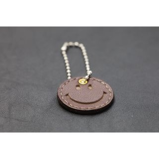 ハンドメイド　ニコちゃんレザーチャーム(キーホルダー/ストラップ)