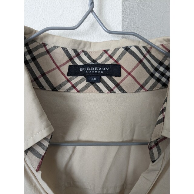 BURBERRY(バーバリー)のBURBERRY　バーバリー　レディース　薄手　ボタンシャツ　サイズ40 レディースのトップス(シャツ/ブラウス(長袖/七分))の商品写真