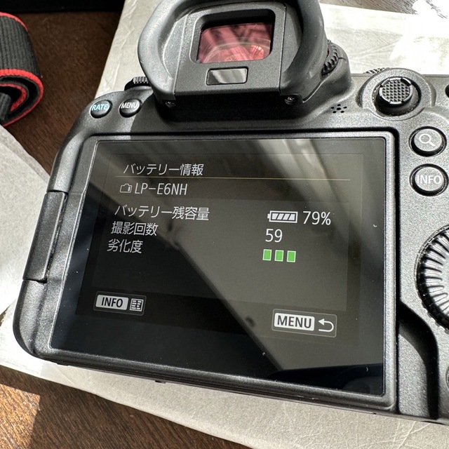 Canon(キヤノン)のEos R6 キャノン　Canon スマホ/家電/カメラのカメラ(ミラーレス一眼)の商品写真