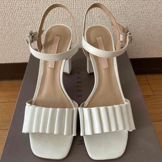 チャールズアンドキース(Charles and Keith)のサンダル　チャールズアンドキース(サンダル)