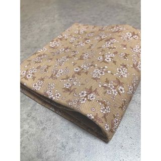 はぎれ　生地　布　花柄　小花　ハンドメイド(生地/糸)