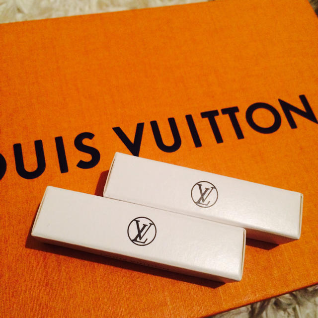 LOUIS VUITTON(ルイヴィトン)の送料無料☆2種 ルイヴィトン香水 コスメ/美容の香水(ユニセックス)の商品写真